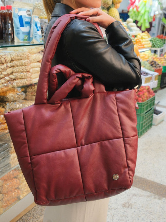 Bolso grande acolchado cherry
