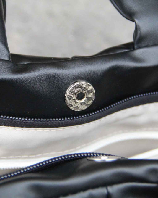 Bolso tote bag acolchado negro Ellora