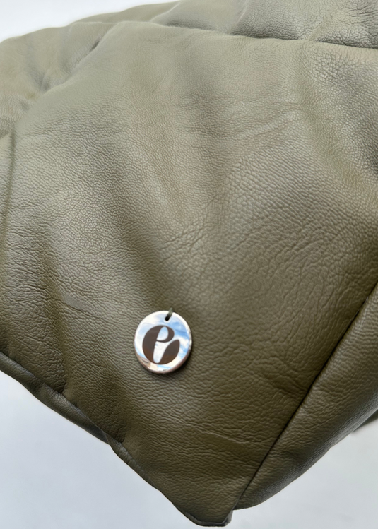 BOLSO GRANDE ACOLCHADO OLIVA