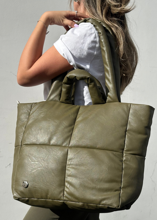 BOLSO GRANDE ACOLCHADO OLIVA