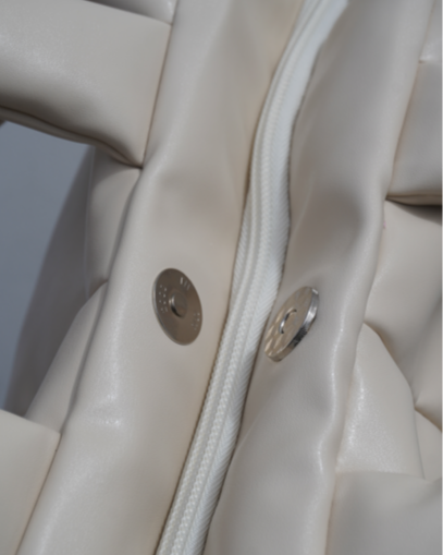 BOLSO GRANDE ACOLCHADO VAINILLA