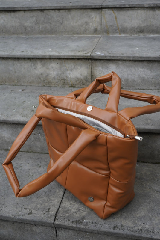 BOLSO GRANDE ACOLCHADO CAMEL