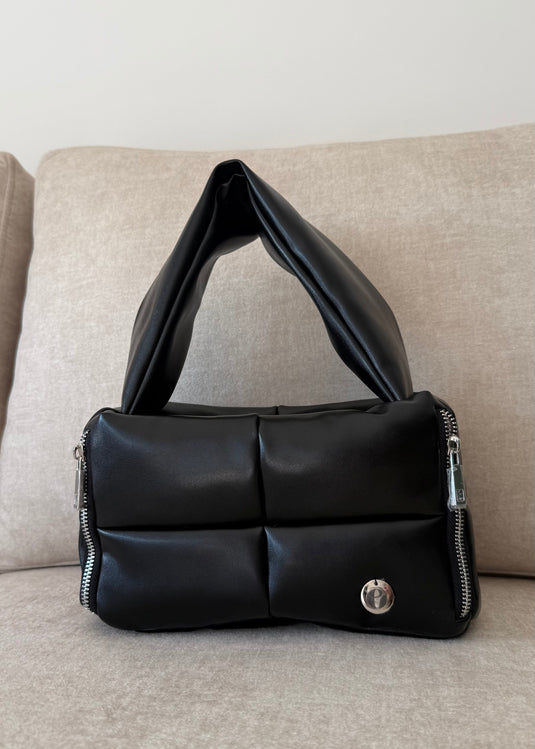 BOLSO DE MANO ACOLCHADO NEGRO