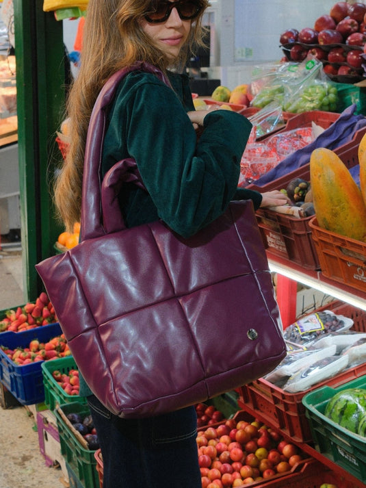 Bolso grande acolchado burgundy