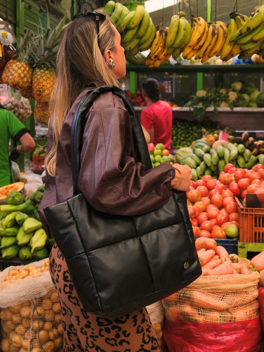 Bolso grande acolchado negro