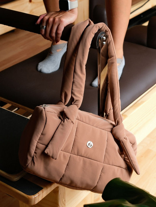 Bolso deportivo acolchado nude - vista principal - Ellora