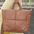 Bolso grande acolchado durazno