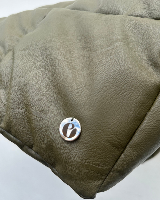 BOLSO GRANDE ACOLCHADO OLIVA
