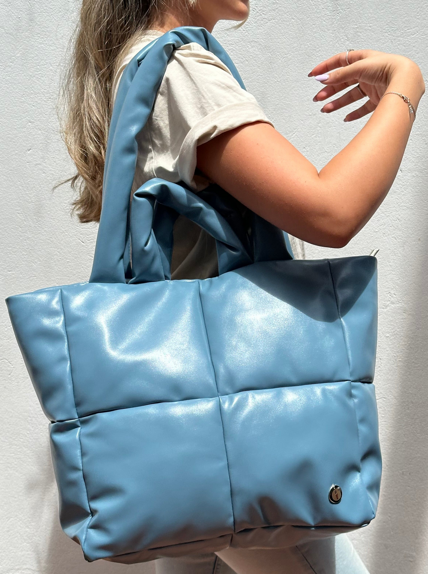 BOLSO GRANDE ACOLCHADO AZUL