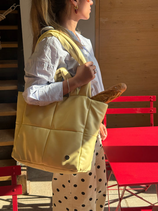 BOLSO GRANDE ACOLCHADO MANTEQUILLA