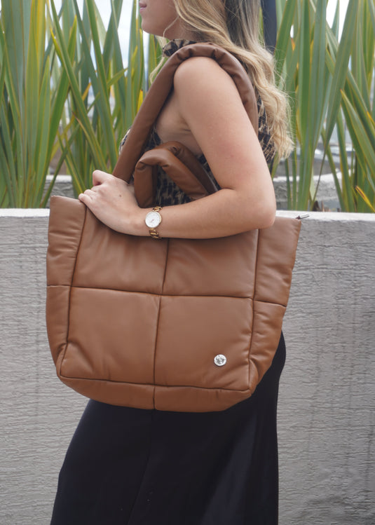 BOLSO GRANDE ACOLCHADO CAPPUCCINO