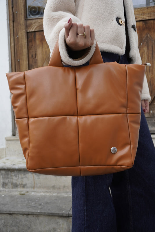 BOLSO GRANDE ACOLCHADO CAMEL
